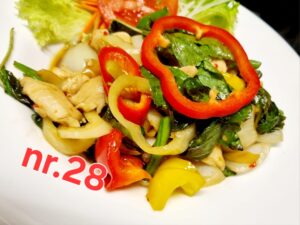 [ 28 ] Gai Pad Kaprao ไก่ผัดกะเพรา