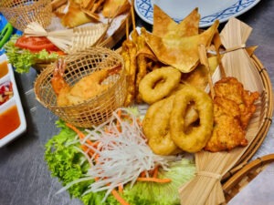 [ 6 ] Bangkok gemischte Vorspeise ออเดิร์ฟจานรวม