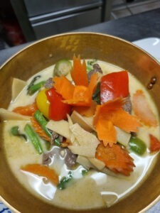 [ 43 ] Gäng Kiew Whan Nüa แกงเขียวหวานเนื้อ